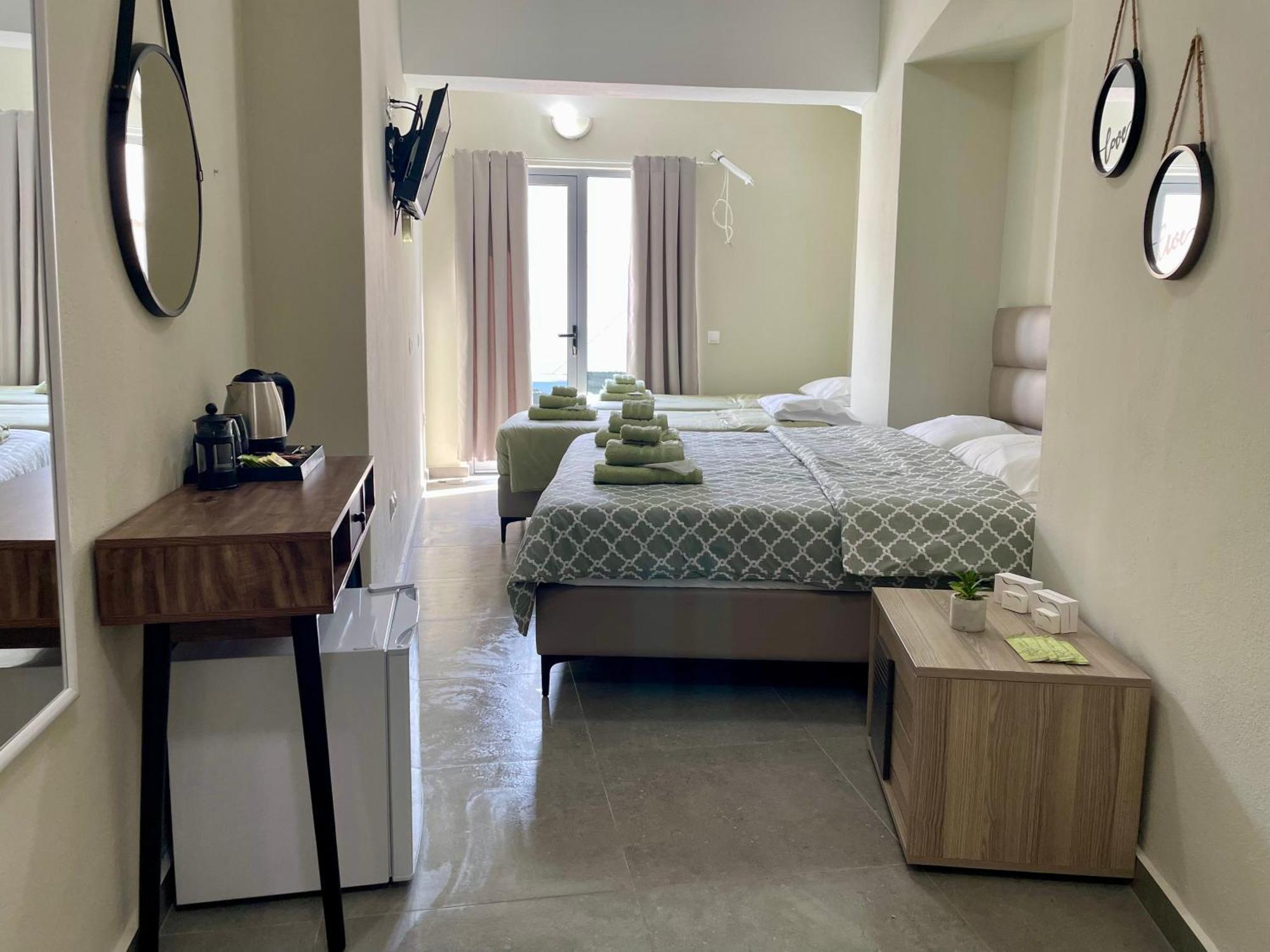 Sea Side Rooms Rhodes City 外观 照片