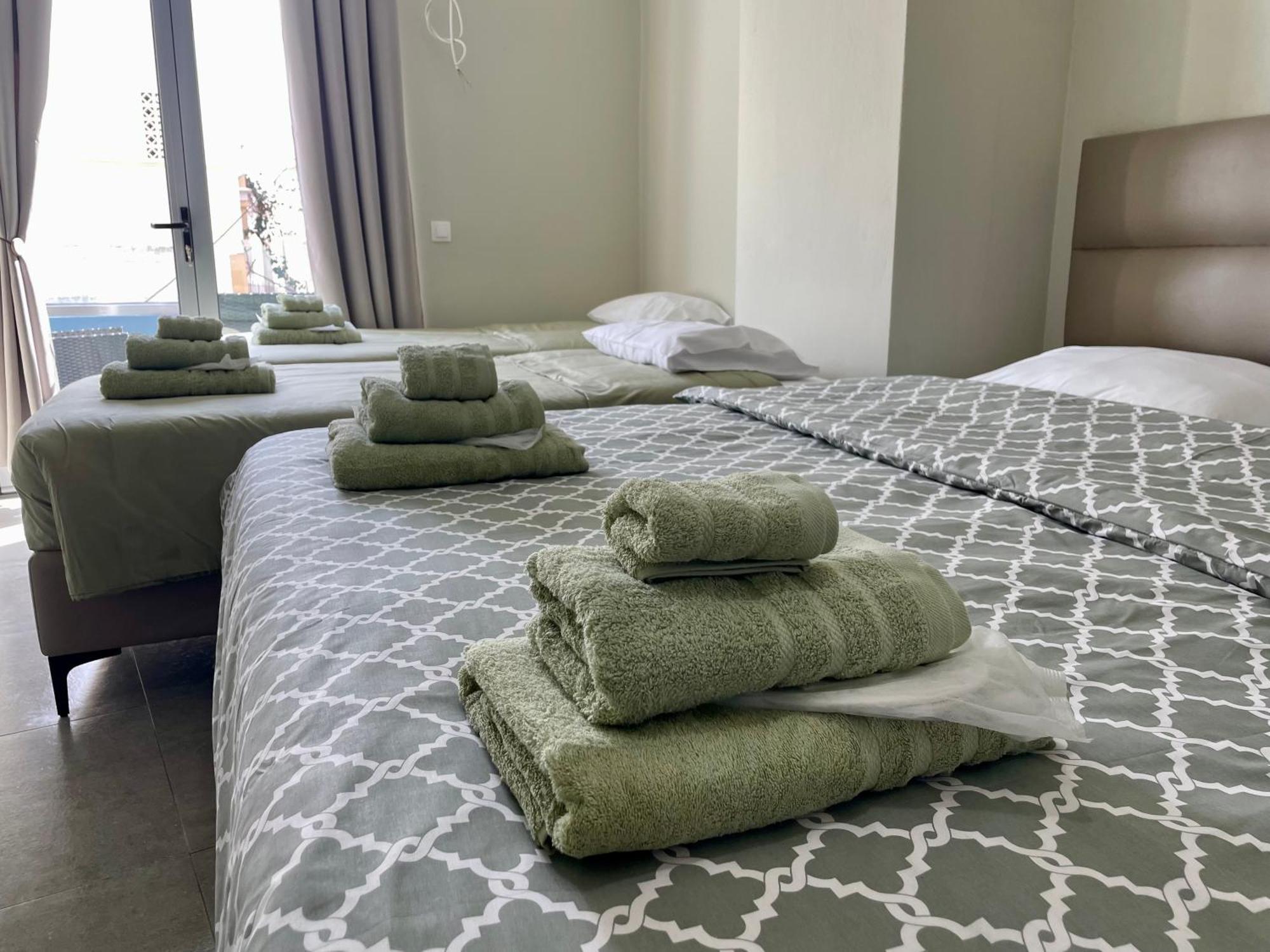 Sea Side Rooms Rhodes City 外观 照片