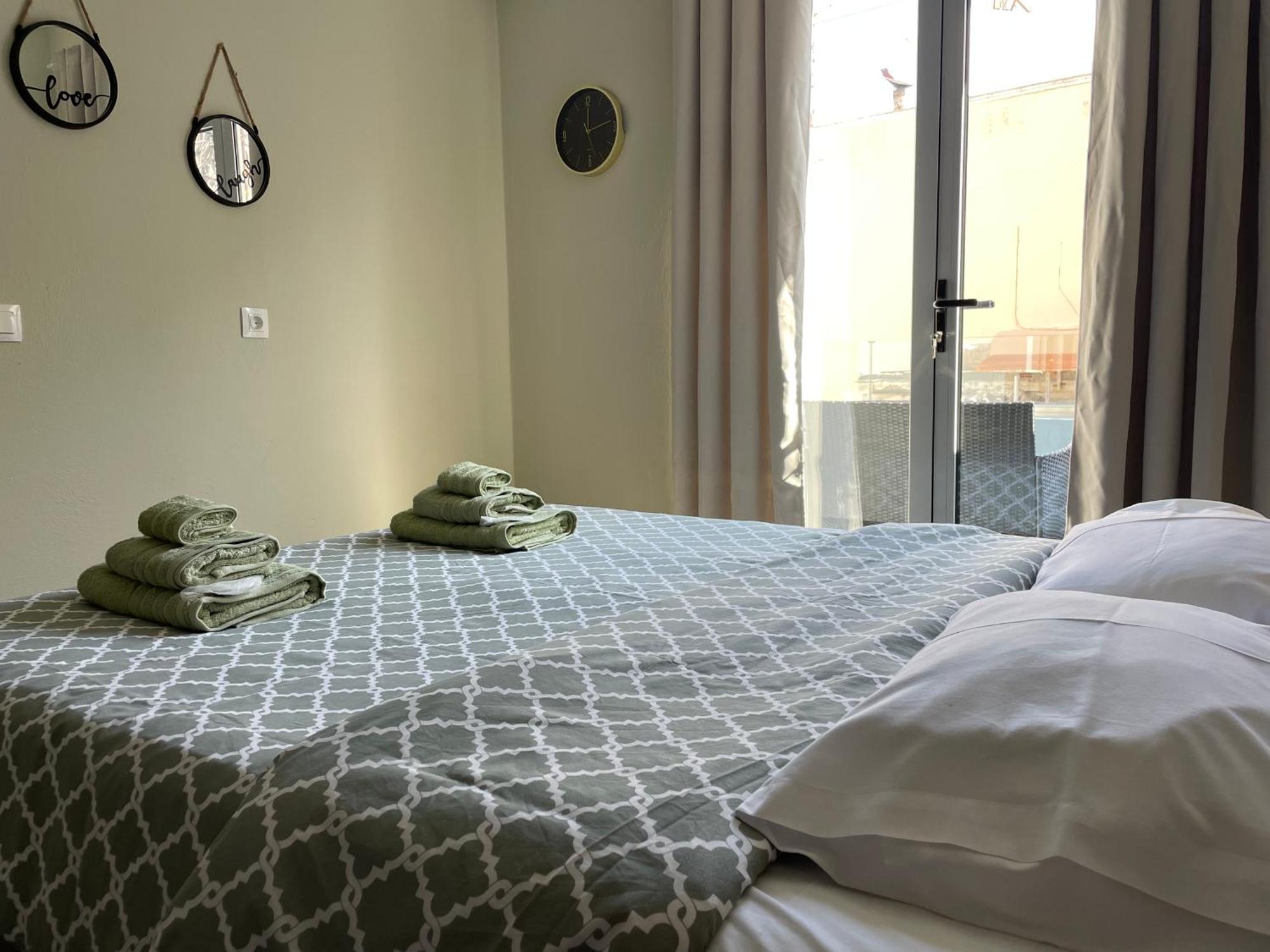 Sea Side Rooms Rhodes City 外观 照片